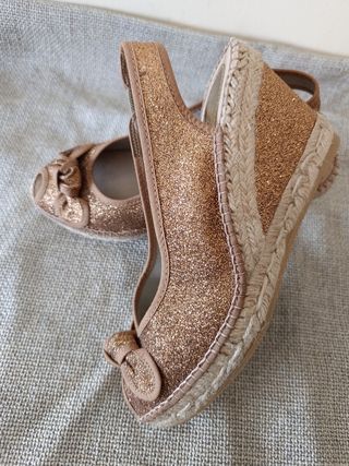 Zapatos mujer NUEVOS, tejido cobre brillante
