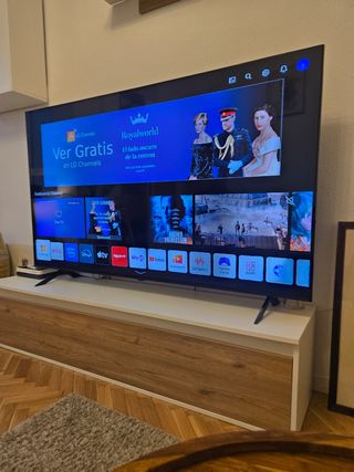 LG 65" QNED85T6C 4K Smart TV - Como Nueva