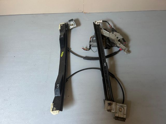 Elevalunas delantero derecho