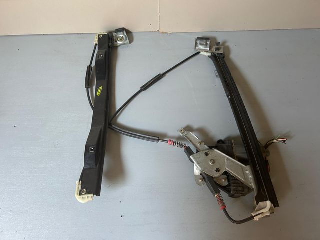 Elevalunas delantero derecho