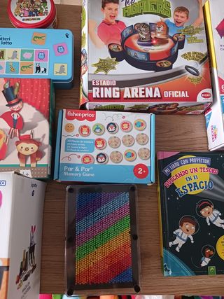 Lote de juegos y juguetes infantiles