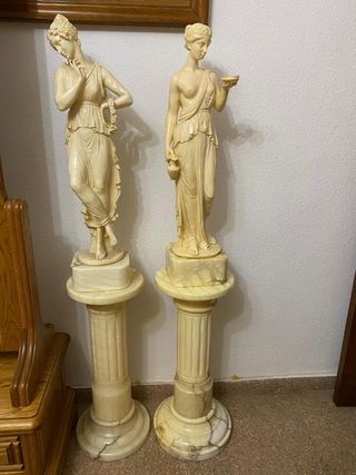 Pareja Esculturas Mármol Beige y Blanco