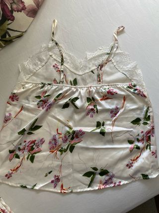 Pijama de seda floral