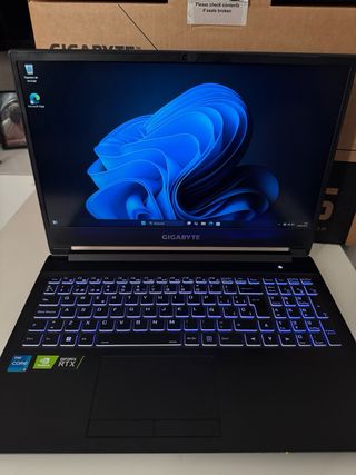 Portátil Gigabyte RTX 3060 i5 NVME