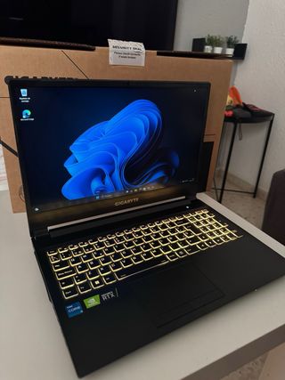 Portátil Gigabyte RTX 3060 i5 NVME