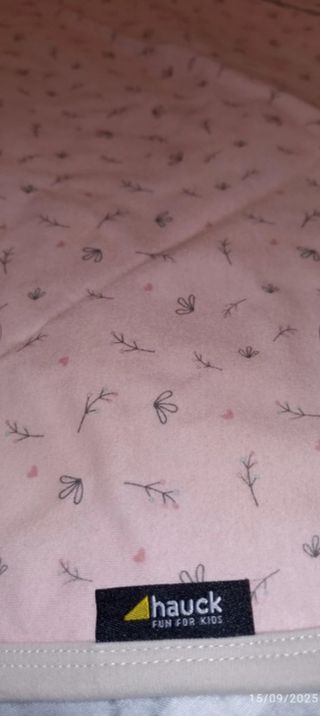 Manta arrullo Hauck rosa floral