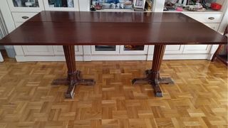 Mesa de comedor extensible de madera