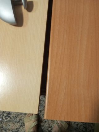 2 Baldas de Madera con soportes.