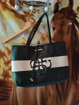 Bolso Guess Negro y Blanco