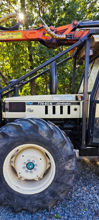 Tractor Lamborghini 774-80N con Grúa Forestal
