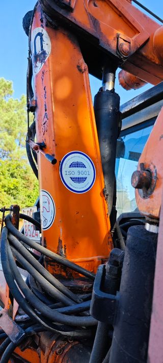 Tractor Lamborghini 774-80N con Grúa Forestal