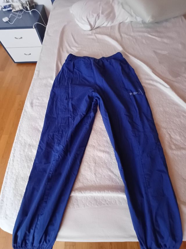 Pantaloni Adidas Blu con Dettagli Bianchi