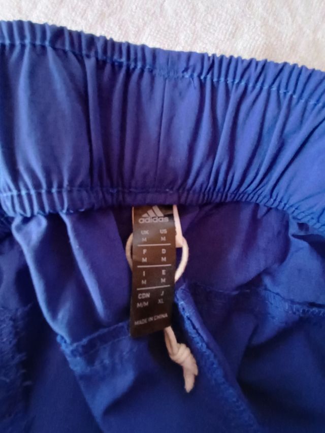 Pantaloni Adidas Blu con Dettagli Bianchi