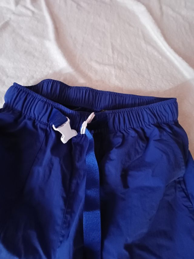 Pantaloni Adidas Blu con Dettagli Bianchi