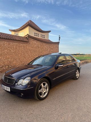 Mercedes-Benz Clase C 2003