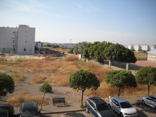 Cámara Digital Nikon Coolpix L4 4MP 3x Zoom Plata