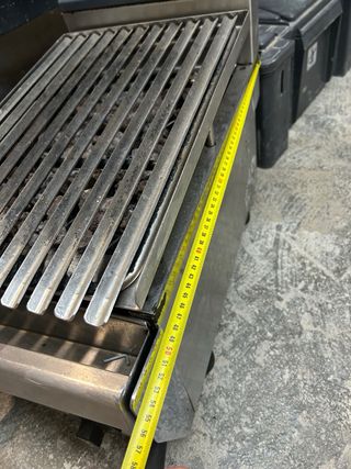 Brasa de piedra volcánica a gas