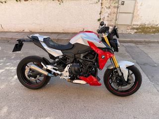 BMW F900R 105cv