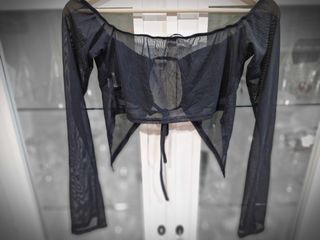 Top de malla negro manga larga