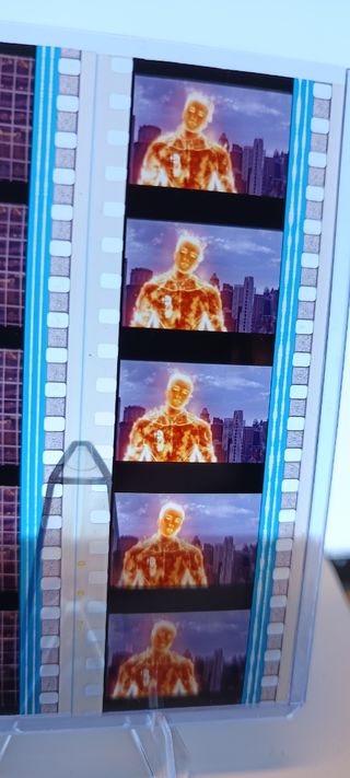 10 Fotogramas Los 4 fantásticos y silver surfer