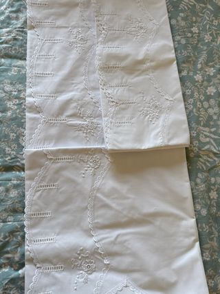 Juego Sábanas Blancas Bordadas Cama 135