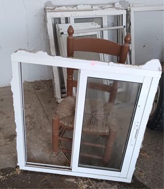 4 ventanas correderas blancas