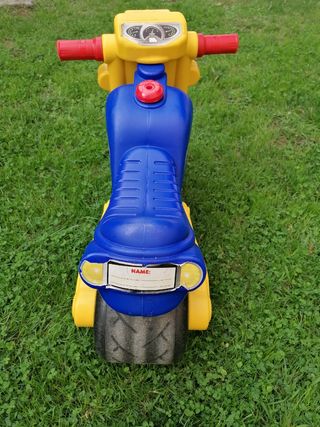 Moto Moltó Azul y Amarillo