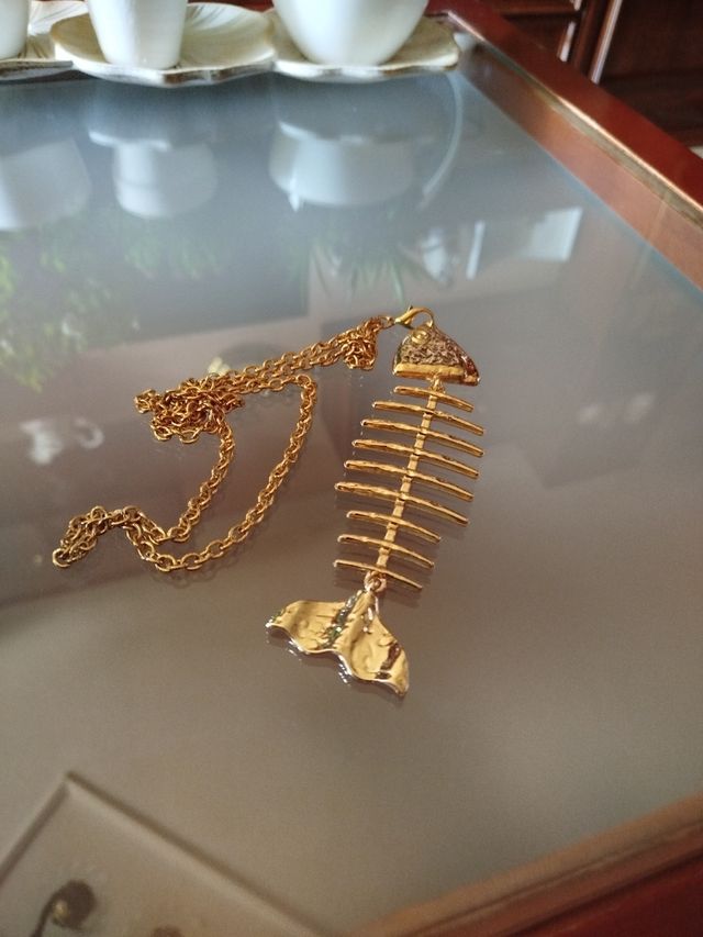 Collar Acero Dorado Raspa de Pez