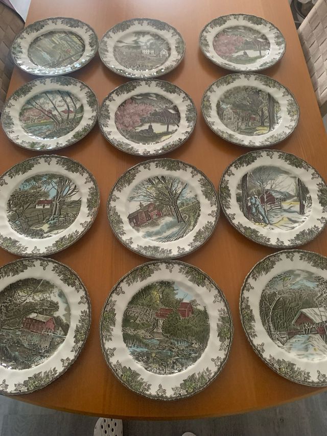 Juego de 12 Platos Pintados