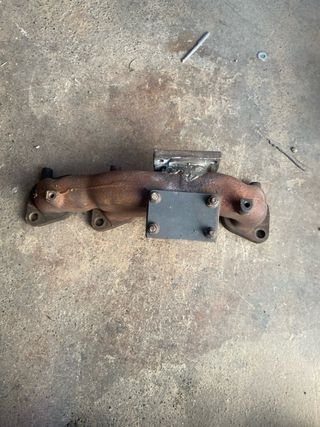 Colector de escape Nissan BD30