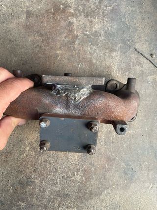 Colector de escape Nissan BD30