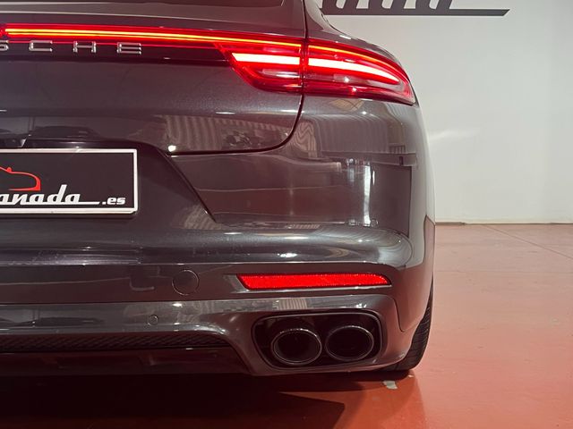 Porsche Panamera 4 E-Hybrid Executive