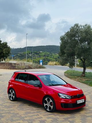 Volkswagen Golf GTI 