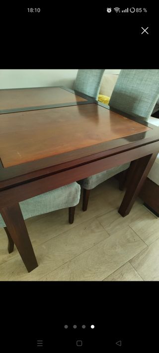 Mesa de comedor de madera maciza