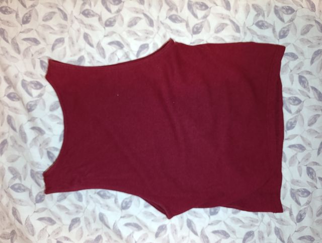 Top crop burdeos Stradivarius