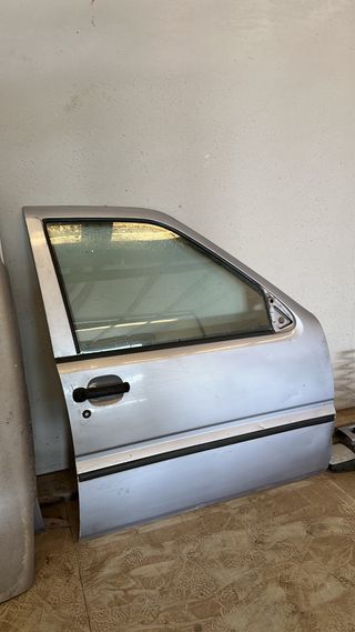 Puerta Derecha Nissan Terrano II