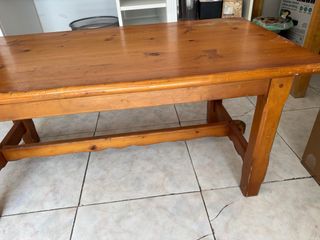 Mesa de madera maciza