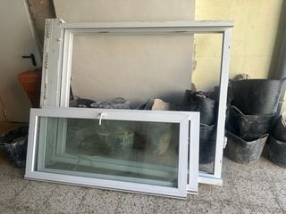 Ventanal PVC doble cristal con persiana