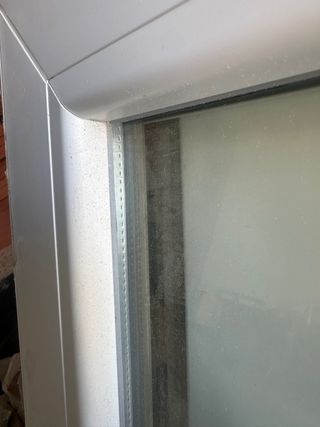 Ventanal PVC doble cristal con persiana
