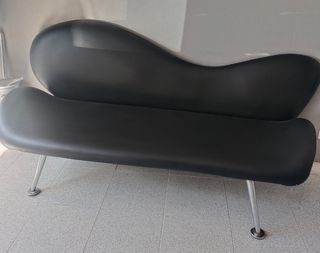 Sofá moderno negro