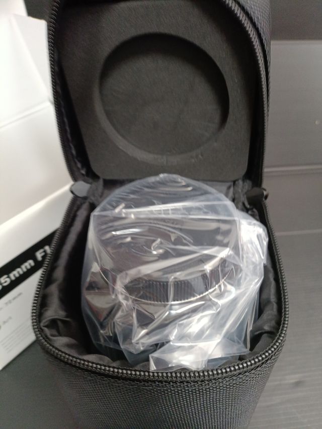 Sigma 18-35mm f/1.8 DC HSM Canon