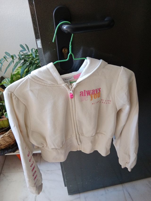 Sudadera con capucha Primark beige niña