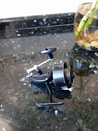 Carrete de pesca Mitchell 350