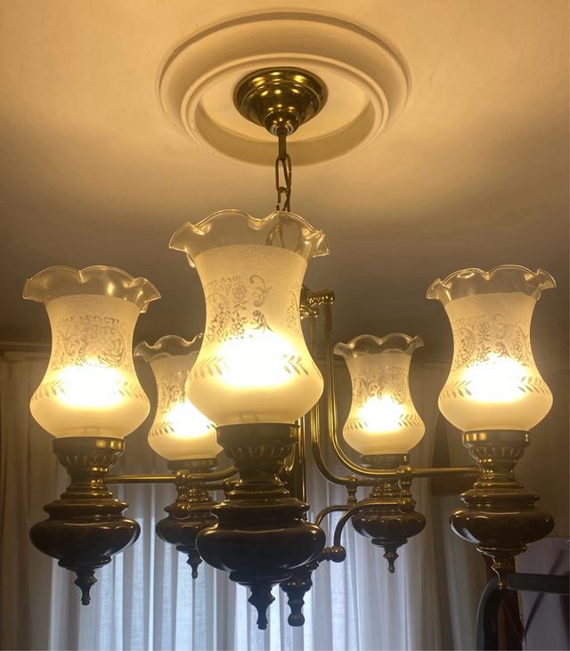 Lámpara de techo antigua elegante