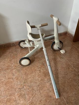 Triciclo adaptable 2-5 años