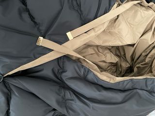 Abrigo Max Mara acolchado negro con cinturón