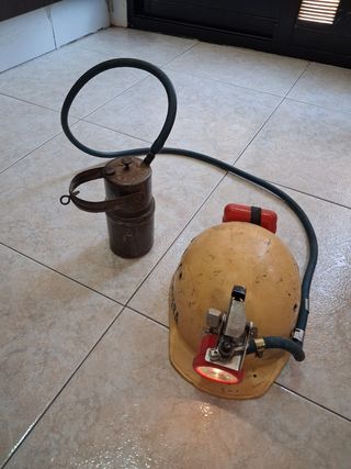 Casco,luz,carburero espeleologia.