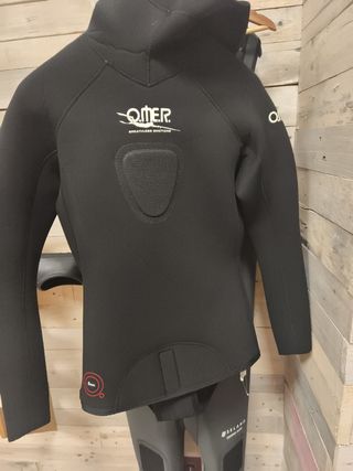 Traje de neopreno Omer dos piezas.