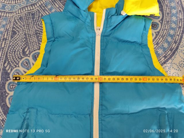 Chaleco reversible . Azul y amarillo