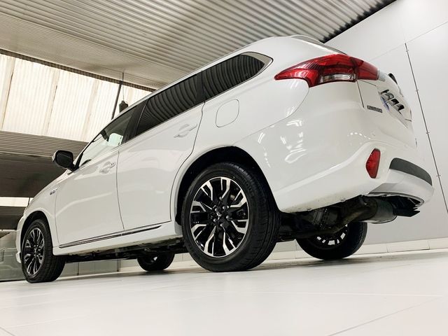 Mitsubishi Outlander 2.0 PHEV Kaiteki Auto 4WD